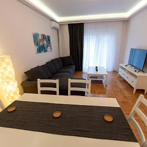 Apartment Athina Pantheon Mitropoleos, Thessaloniki